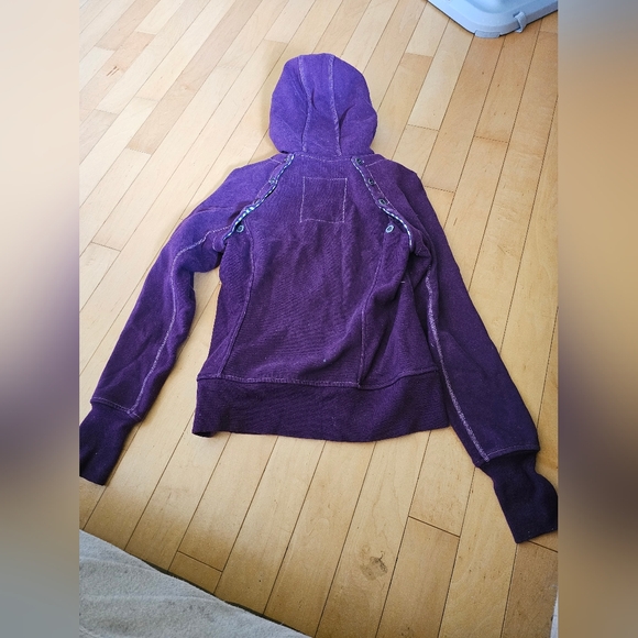 Lululemon special edition removable sleeve scuba hoodie - Picture 2 of 11